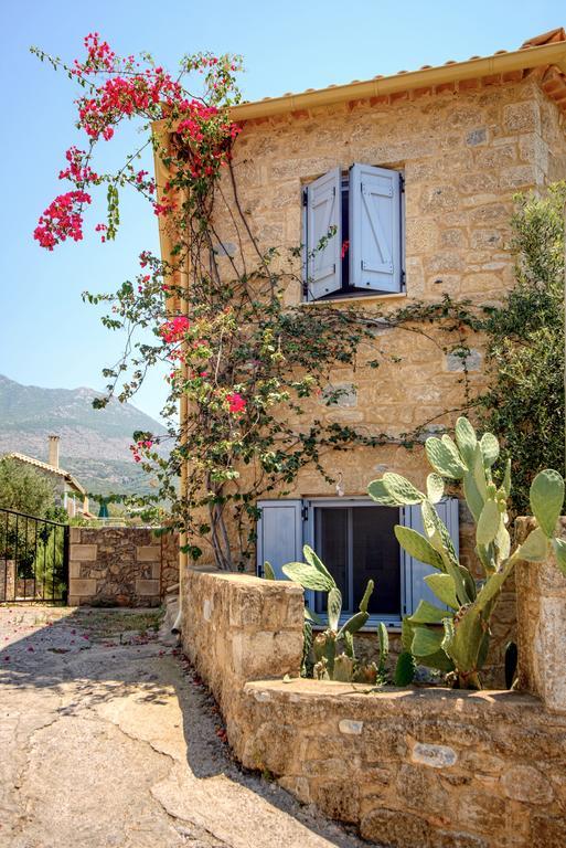 Orfea'S Place Riglia Buitenkant foto